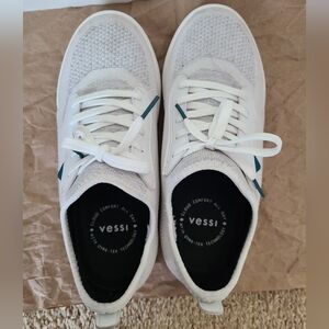 Vessi Weekend Sneaker Size 8 Marble White